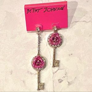 Betsey Johnson -NWT Luminous Betsey Glitter Rose Key Mismatch Earrings Authentic